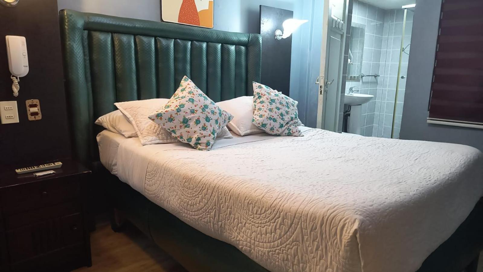 Habitación Doble con baño privado